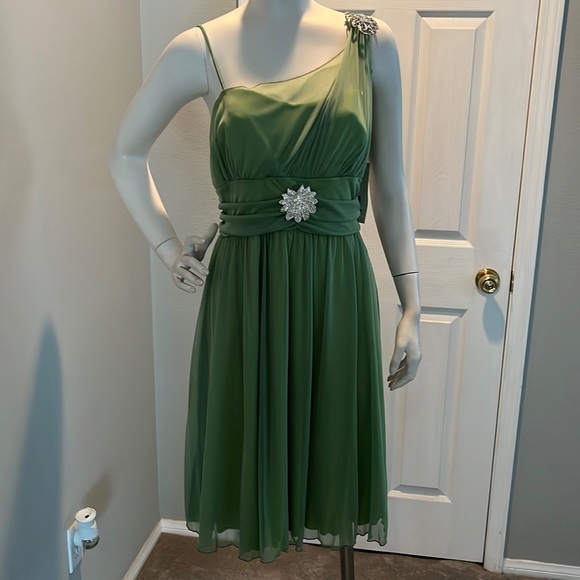 NWT Sage Green Chiffon Cocktail Dress 2X with Bolero Jacket - Picture 1 of 7